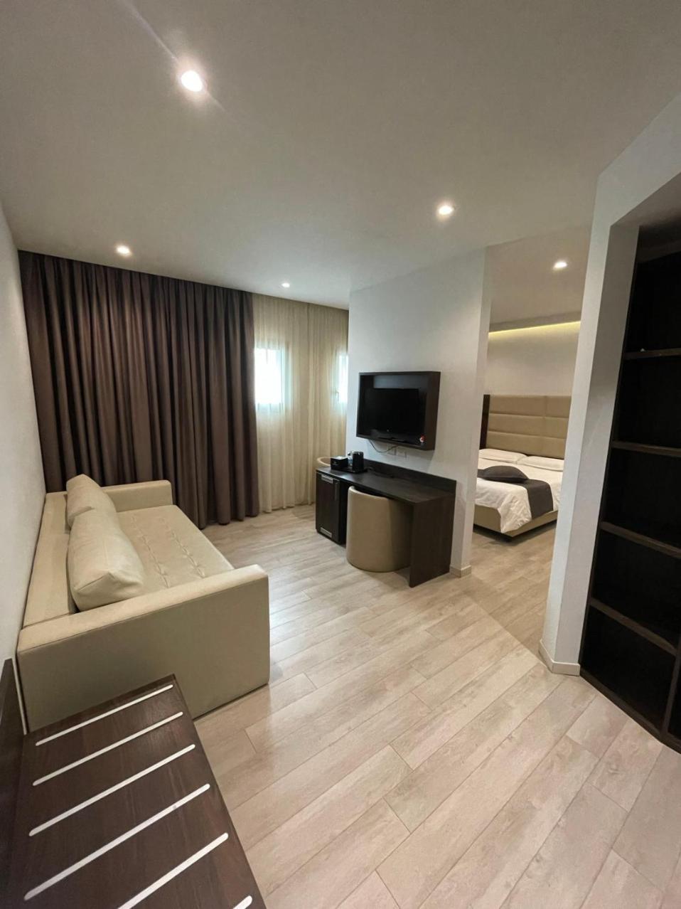 Hotelluxuryprato Εξωτερικό φωτογραφία